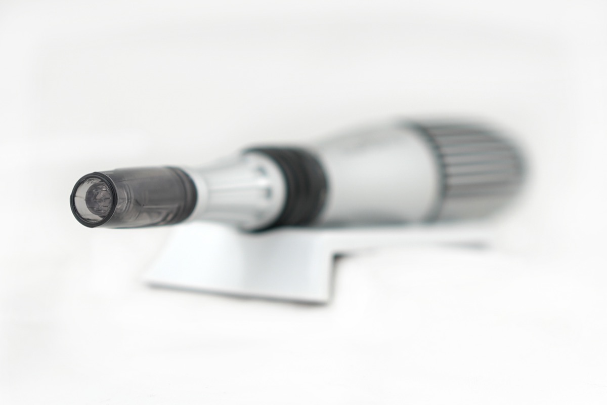 1Need Pro skin treatment device
